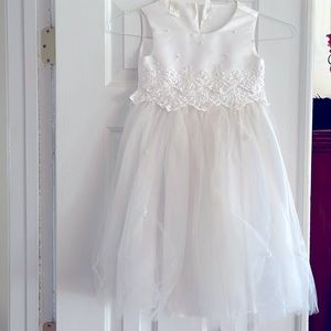 Girls wedding flower girl dress, white size 4. Mesh overlay with pearls/flowers.